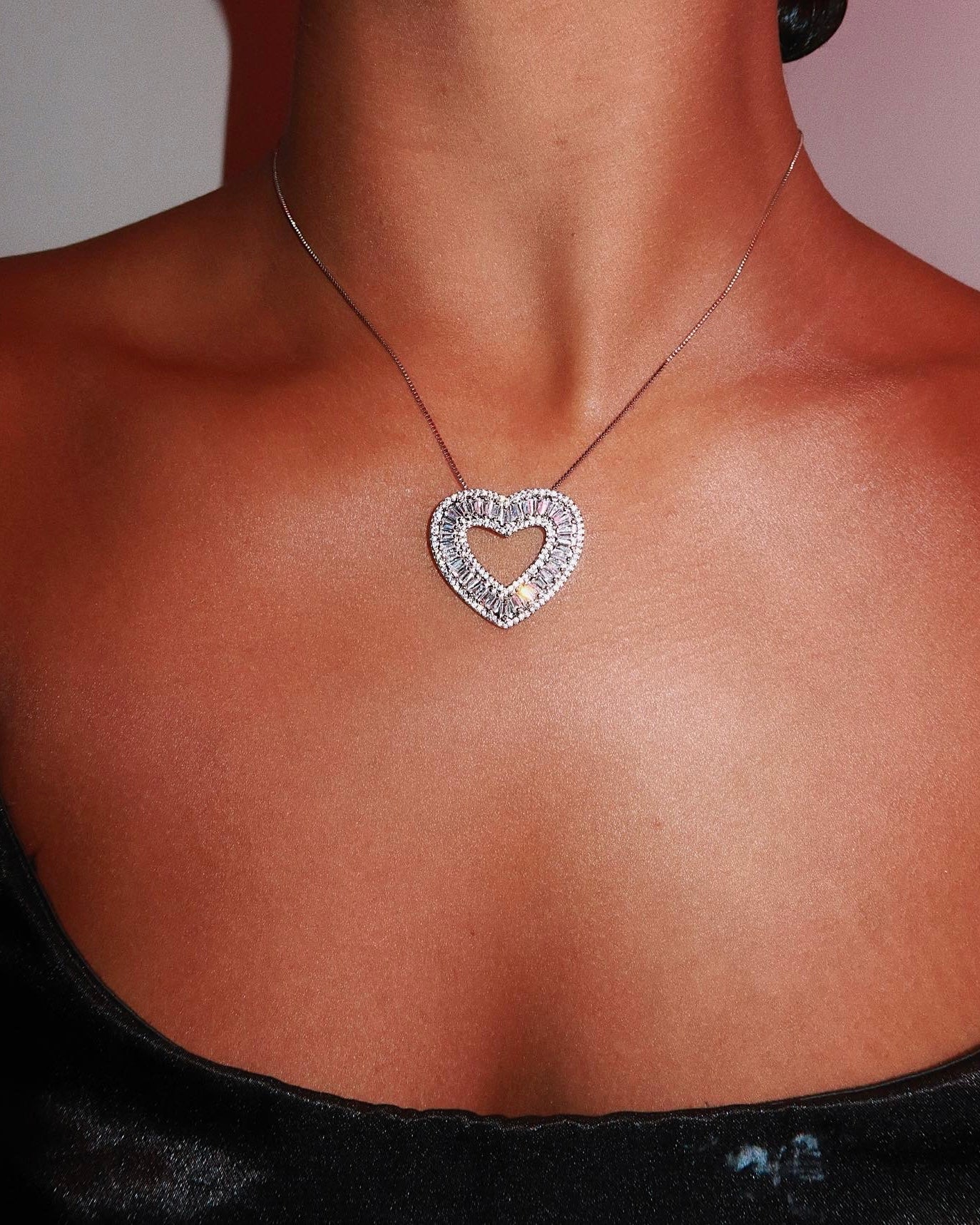 Fully Paved Heart Necklace